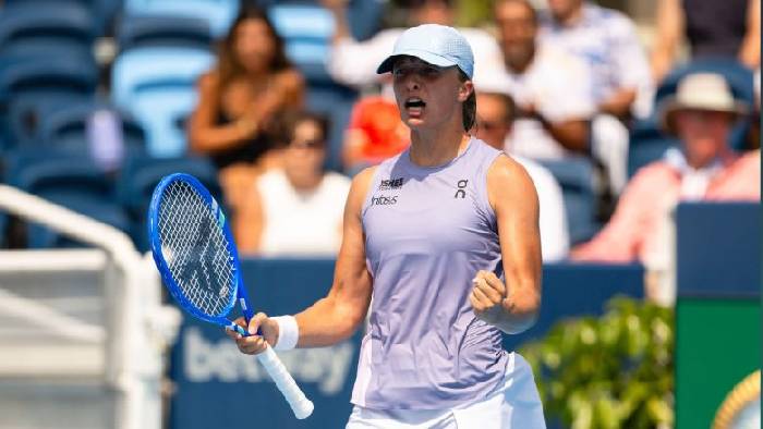 Swiatek lần đầu chung kết Cincinnati Masters, tranh chức v&ocirc; địch với Paolini