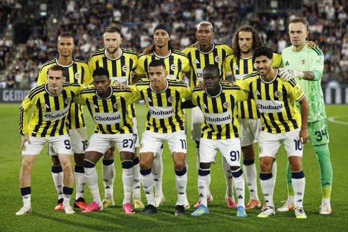 Soi kèo góc Fenerbahce vs Lyon, 02h00 ngày 19/08