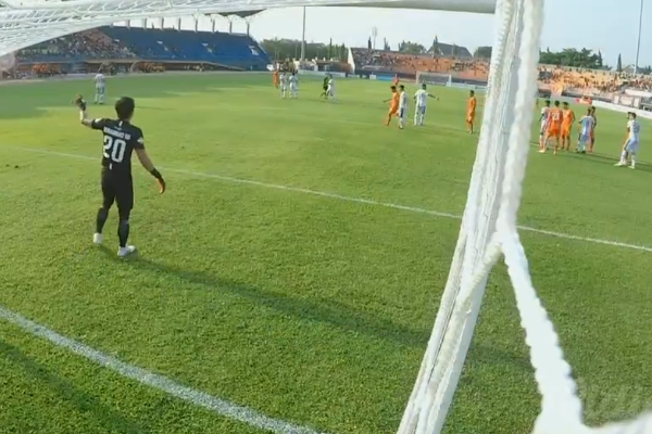 Borneo 2-1 Madura: Ngược d&ograve;ng nhờ người h&ugrave;ng từ băng ghế dự bị