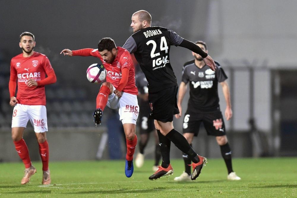 Nhận định Nimes vs Amiens, 01h00 ngày 20/10: Bất phân thắng bại?