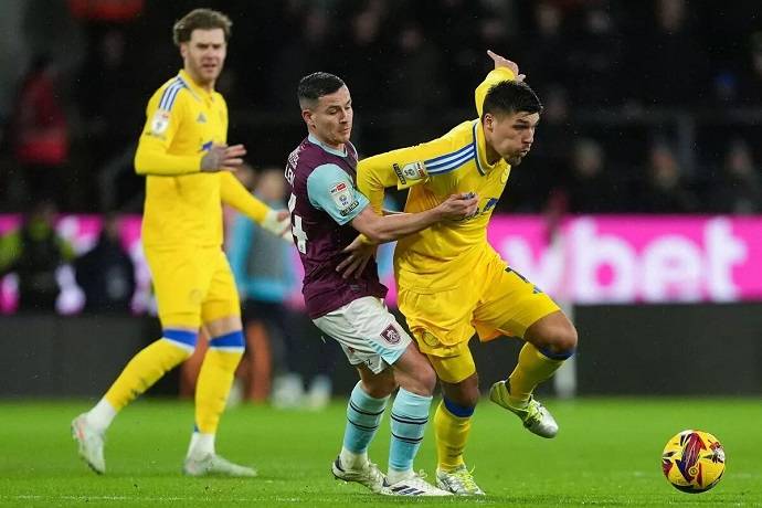 Nhận định, soi k&egrave;o Burnley vs Leeds United, 21h00 ng&agrave;y 18/10: Ch&igrave;m trong khủng hoảng