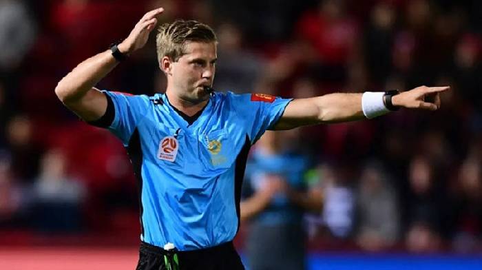 Trọng tài bắt trận U23 Việt Nam vs U23 Trung Quốc là 'vua thổi phạt đền'