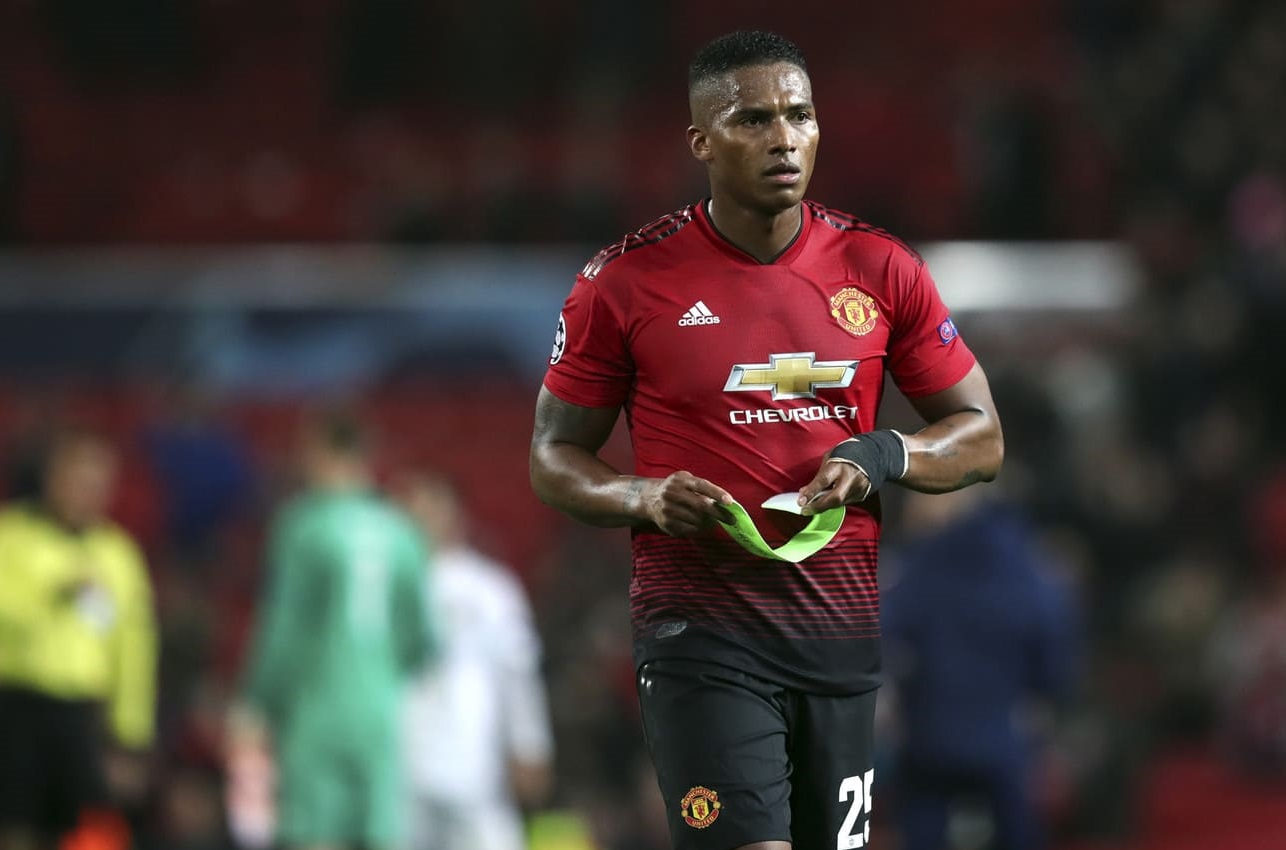 X&aacute;c nhận: Valencia chia tay MU, c&oacute; thể đầu qu&acirc;n cho đại k&igrave;nh địch