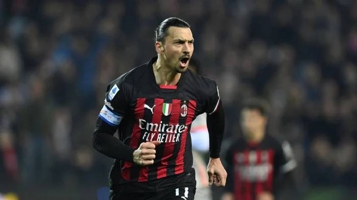 Ibrahimovic lập nên kỳ tích vô tiền khoáng hậu tại Serie A