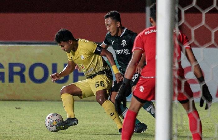 Phân tích kèo hiệp 1 Barito vs Persis, 15h ngày 21/3