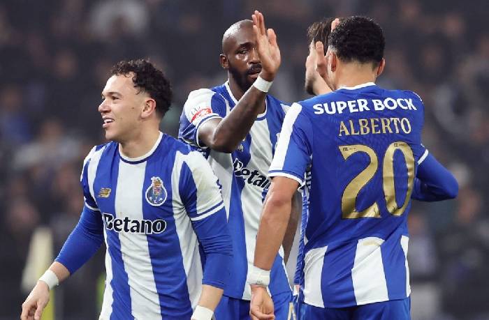 Soi kèo góc Porto vs Stuttgart, 3h00 ngày 19/03