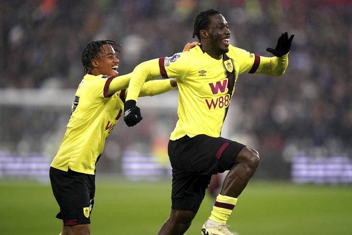 Nhận định, soi k&egrave;o Sheffield United vs Burnley, 21h00 ng&agrave;y 20/4/: C&ograve;n nước, ai c&ograve;n sức để t&aacute;t?