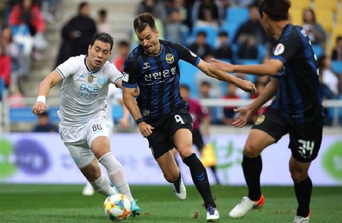 Nhận định, soi kèo Anyang vs Suwon, 14h30 ngày 19/4: 'Con mồi' quen thuộc