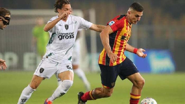 Soi kèo góc Lecce vs Como, 20h00 ngày 19/4