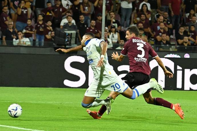 Nhận định, soi k&egrave;o Salernitana vs Frosinone, 1h30 ng&agrave;y 20/5: Điểm tựa s&acirc;n nh&agrave;