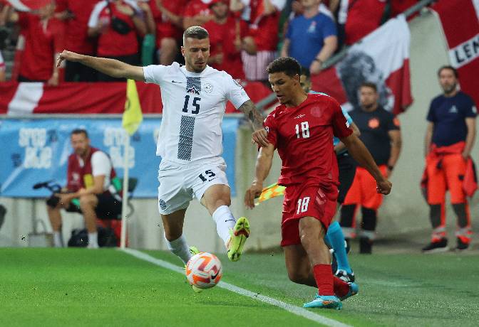 Siêu máy tính dự đoán Slovenia vs Serbia, 20h00 ngày 20/6