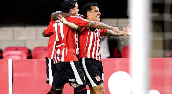 Soi kèo góc Ciudad Bolivar vs Estudiantes, 1h00 ngày 21/06