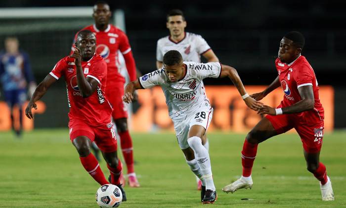 Nhận định, soi kèo Athletico PR vs America de Cali, 7h30 ngày 21/7