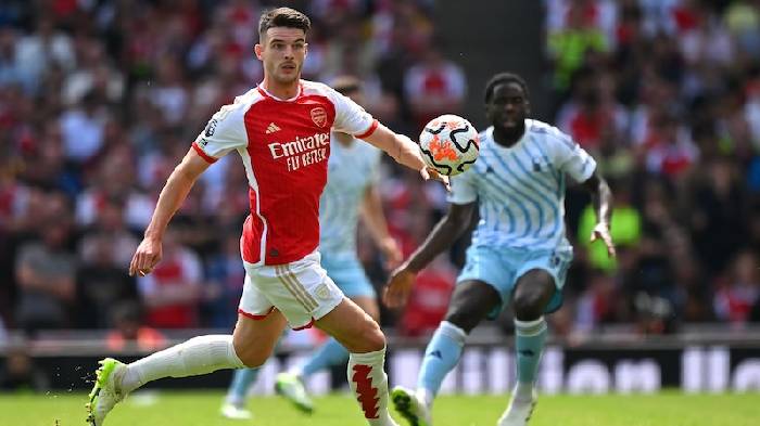Ch&iacute;nh thức! Arsenal chốt tương lai 'nạn nh&acirc;n' của Declan Rice
