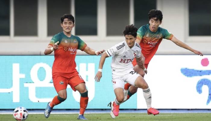 Nhận định, soi kèo Jeonbuk Hyundai Motors vs Gangwon FC, 17h00 ngày 20/8: Chiến thắng nhẹ nhàng