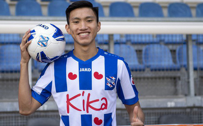 Trực tiếp Văn Hậu h&ocirc;m nay 19/10: AZ Alkmaar vs SC Heerenveen (23h30)