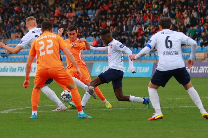 Soi kèo tài xỉu Van Yerevan vs Urartu hôm nay, 18h ngày 19/10