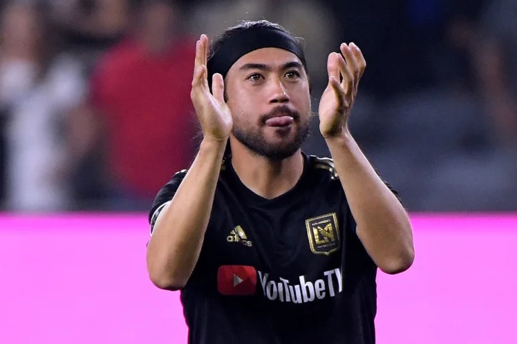 TP.HCM chính thức chốt giá 23 tỷ đồng cho Lee Nguyễn