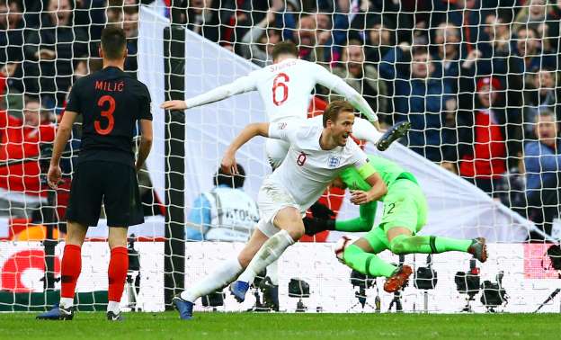 Dự đoán Anh vs CH Séc (2h45 23/3) bởi chuyên gia Tom Rogers