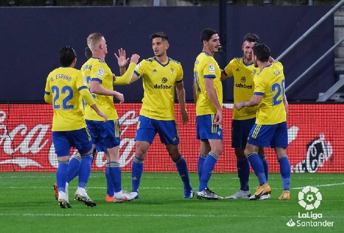 Soi kèo phạt góc Levante vs Cadiz, 2h ngày 22/5