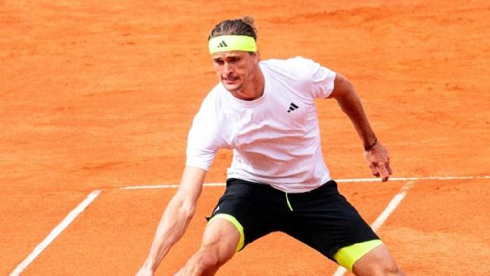 Zverev khởi đầu suôn sẻ tại Hamburg Open, cùng Rublev vào vòng 2