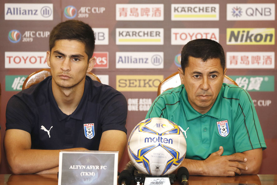 Hà Nội vs Altyn Asyr: HLV Hojageldiyev Yazguly đánh giá cao Văn Quyết
