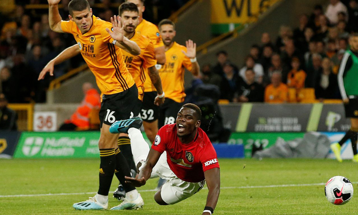 Wolves l&agrave;m điều chưa từng c&oacute; với MU trong lịch sử Ngoại hạng Anh