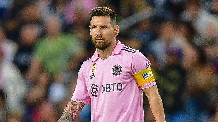 Messi bất ngờ bị fan đội bóng cũ công kích, chửi mắng thậm tệ