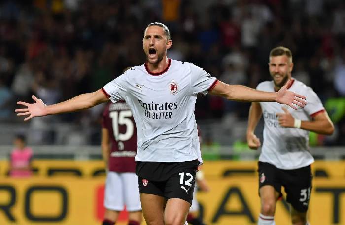 Soi kèo góc AC Milan vs Lecce, 01h45 ngày 21/09