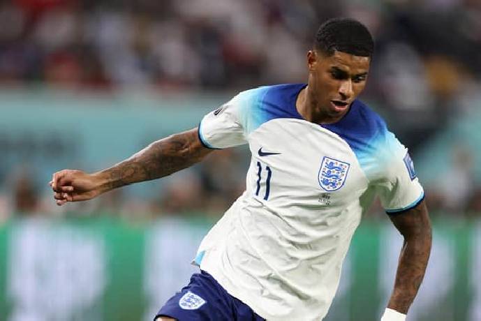 Marcus Rashford mang tin mừng cho đội tuyển Anh và Man United