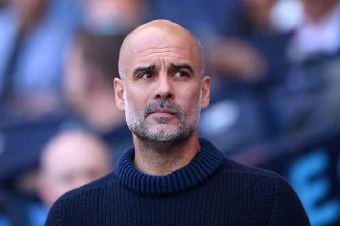 HLV Pep Guardiola kh&ocirc;ng &lsquo;mở đường sống&rsquo; khi k&yacute; hợp đồng với Man City