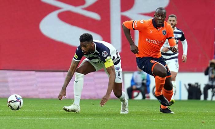 Soi kèo phạt góc Istanbul Basaksehir vs Giresunspor, 21h ngày 21/12