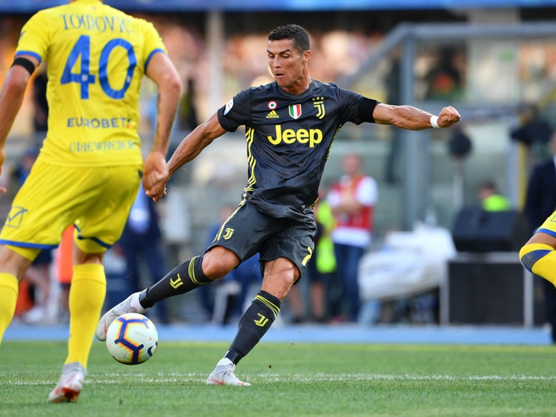 Tỷ lệ bóng đá hôm nay 21/1: Juventus vs Chievo