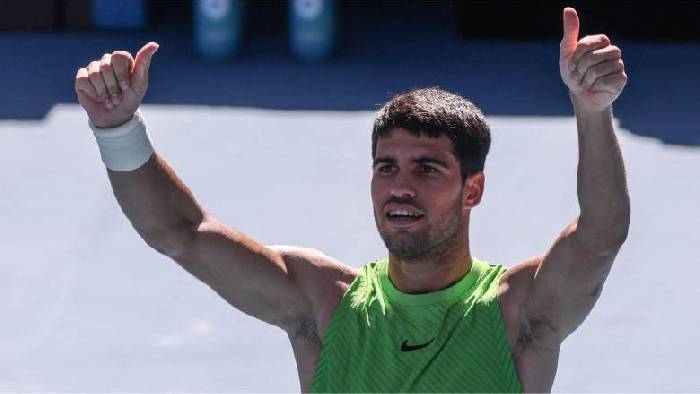 Alcaraz gi&agrave;nh v&eacute; v&agrave;o v&ograve;ng 3 &Uacute;c Mở rộng 2026, Raducanu thua sốc 