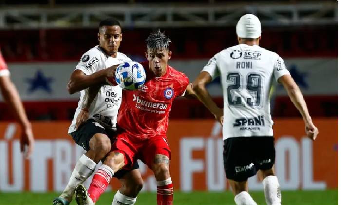 Nhận định, soi kèo Argentinos Juniors vs Ferrocarril Midland, 07h15 ngày 22/1: Qúa dễ cho chủ nhà
