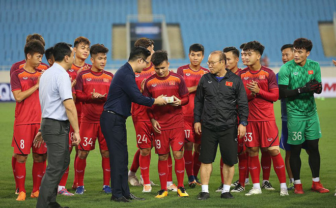 U23 Việt Nam được thưởng n&oacute;ng nửa tỷ trước trận gặp U23 Brunei