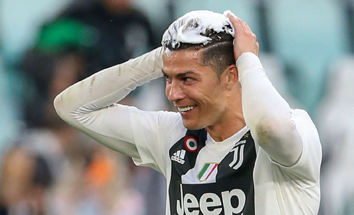 Juventus v&ocirc; địch Serie A 2018/19: Ronaldo lập kỷ lục vĩ đại