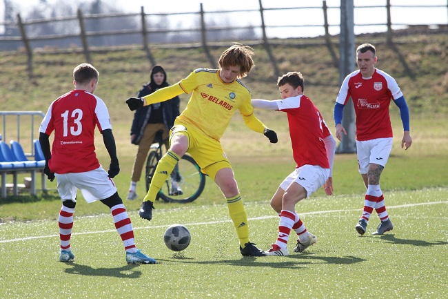 Nhận định bóng đá Naftan Novopolock vs Lida, 19h00 ngày 25/4