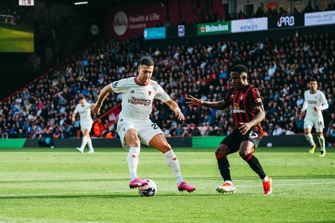 Soi k&egrave;o hiệp 1 Coventry City vs MU, 21h30 ng&agrave;y 21/4