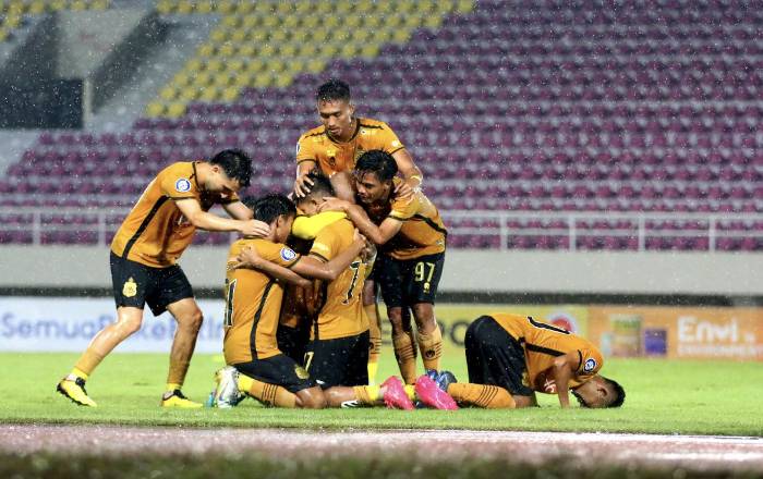 Nhận định, soi k&egrave;o Persis Solo vs Bhayangkara, 15h30 ng&agrave;y 22/4: Tiếp tục ch&igrave;m s&acirc;u