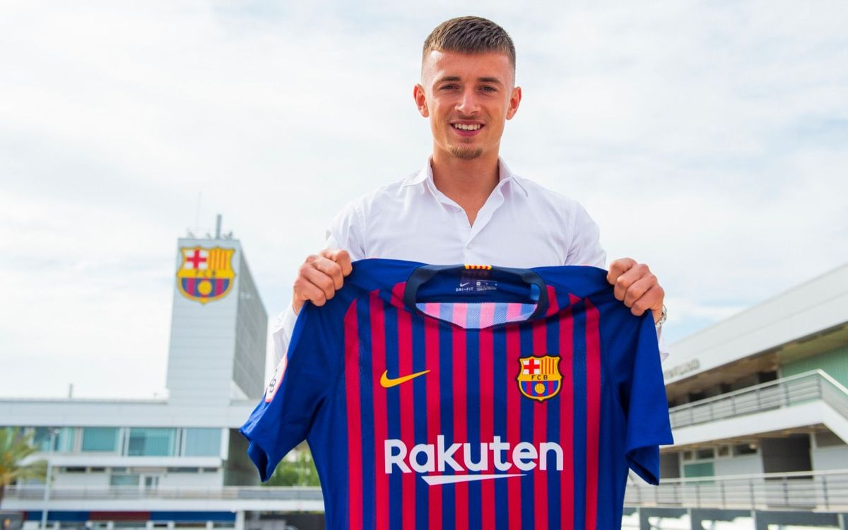 Barcelona CHÍNH THỨC đón thêm tân binh Hà Lan