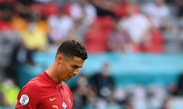 Dự đo&aacute;n Bồ Đ&agrave;o Nha vs Ph&aacute;p (2h 24/6) bởi chuy&ecirc;n gia Joshua Ojele