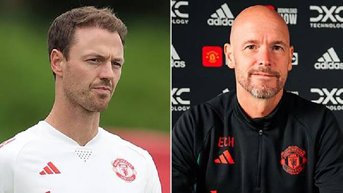 Ten Hag ra quyết định với Jonny Evans chỉ sau một trận đấu