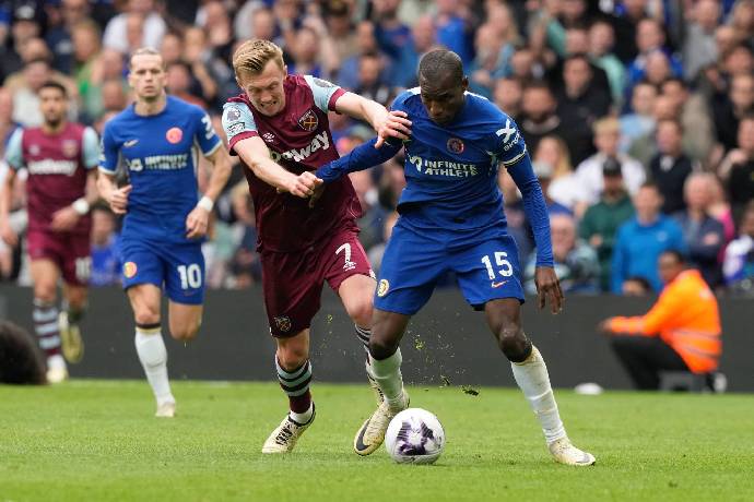 Soi kèo góc West Ham vs Chelsea, 02h00 ngày 23/8