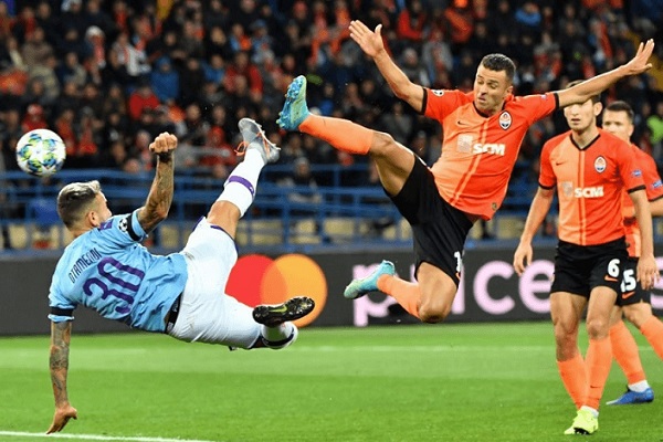 Dự đoán Shakhtar Donetsk vs Dinamo Zagreb (23h55 22/10) bởi Andrew Sinclair