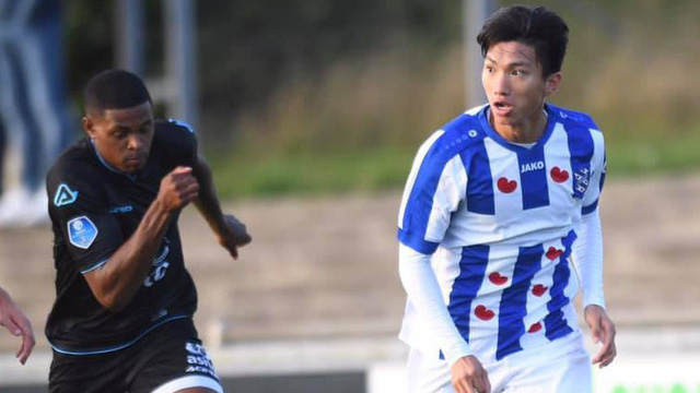 HLV Heerenveen giải thích vì sao chưa dùng Văn Hậu