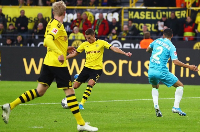 Dự đoán Dortmund vs Paderborn (2h30 23/11) bởi HLV Ottmar Hitzfeld