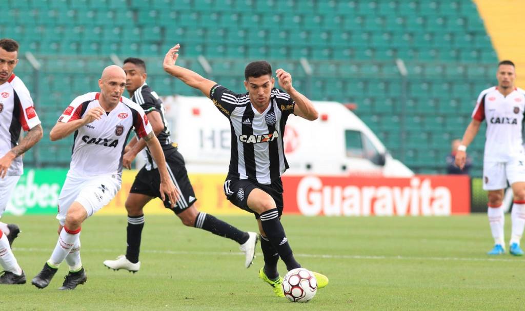 Figueirense vs Juventus, 7h ng&agrave;y 24/1