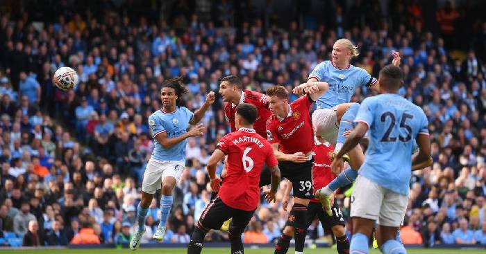 Jamie Carragher: 'Man City đang khá giống với Man United'