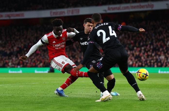 Chuy&ecirc;n gia dự đo&aacute;n Arsenal vs West Ham, 22h00 ng&agrave;y 22/2